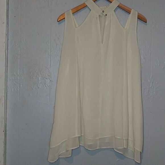 Dylan & Rose womanshoulder off blouse - Picture 10 of 12